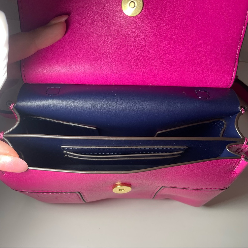 Tory Burch Block T Mini Sachel Crossbody in bright hot azalea pink 7” x 6” - Picture 6 of 10